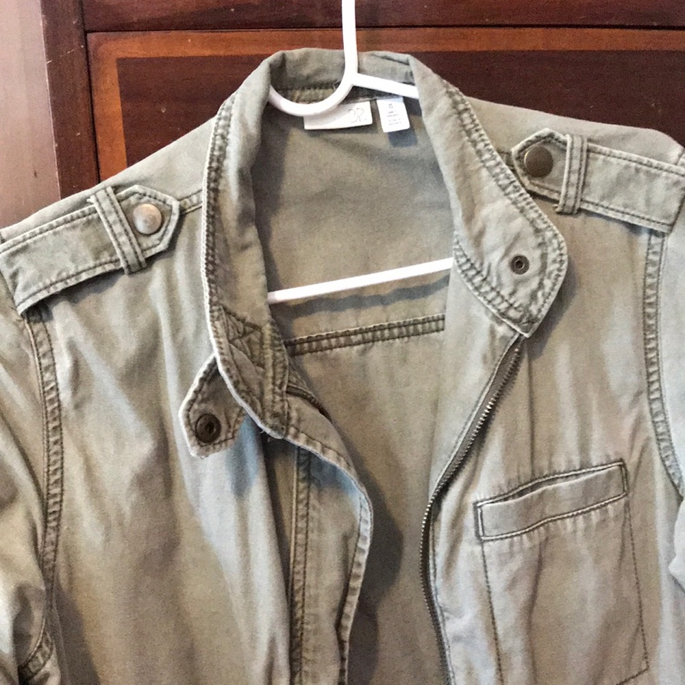 Jacket - Picture 3 of 4